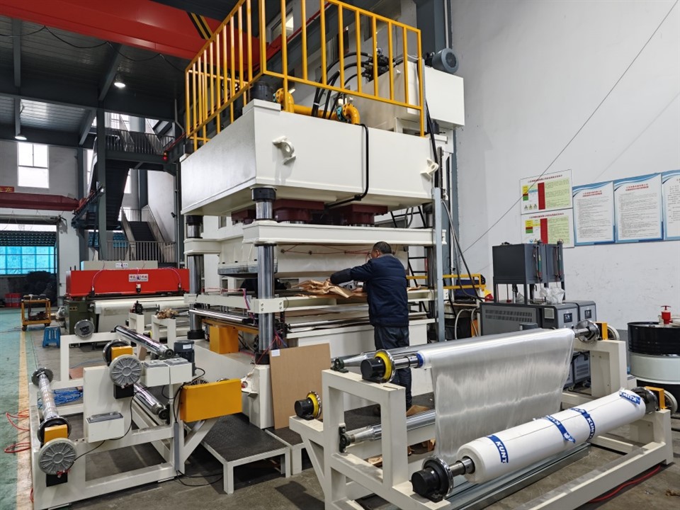 UD Crossply mašīna